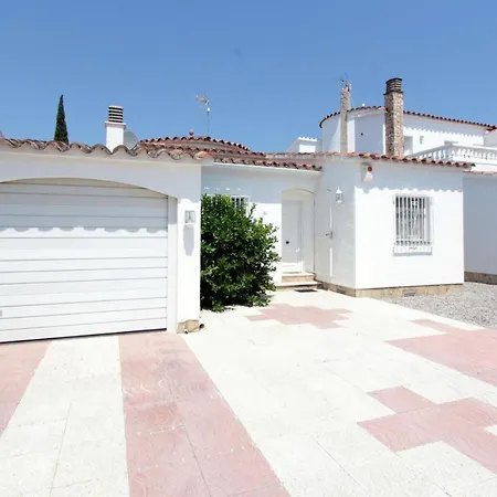 Leon Inmo Franca - 10049 Villa